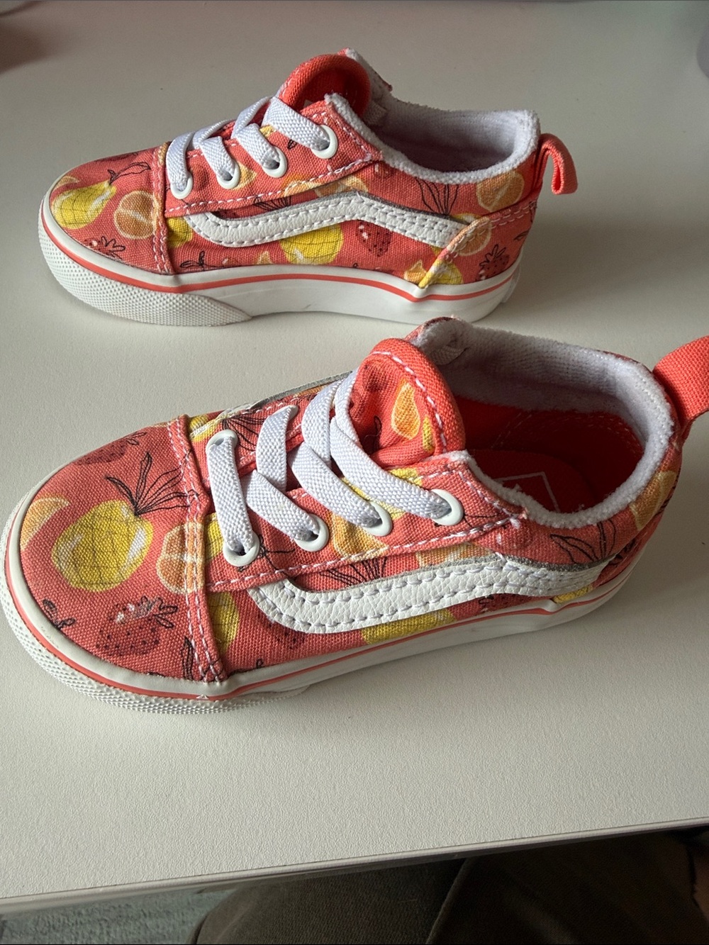 Vans Kids Coral & Yellow Fruit-Print Faux Lace-Up Sneakers. Size 6